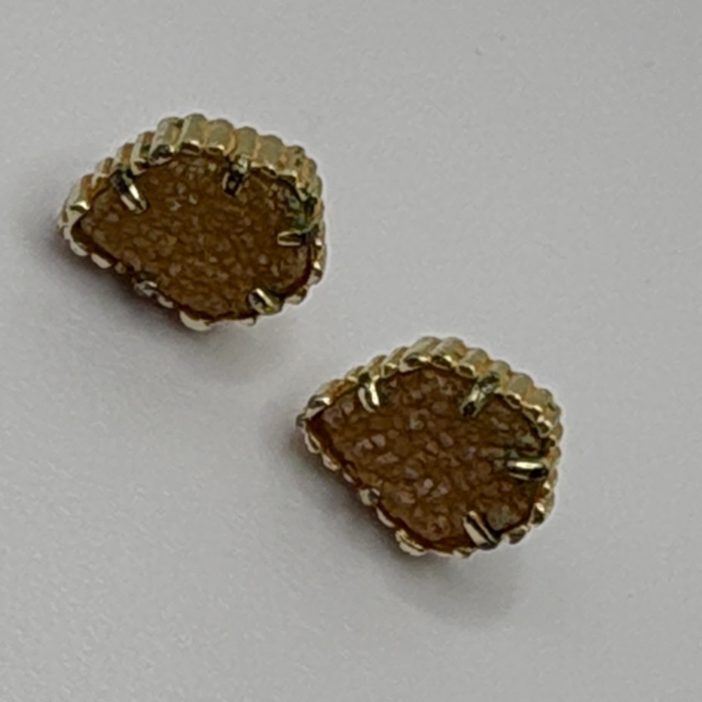 Kendra Scott Tessa Gold Sand Drusy Stud Earrings - Picture 4 of 5